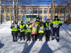 Автоинспекторы провели для юных пешеходов обучающие занятия