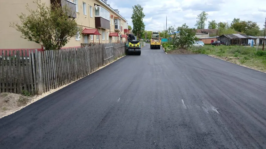Ремонт дворовой территории в асфальтном покрытии по ул.Гаражной в п.Сатис.